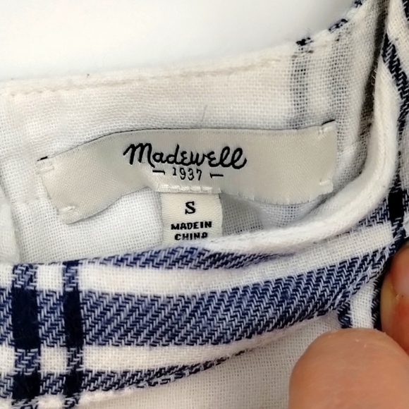 Madewell women's small button back blue/white plaid flannel feel material top - Picture 11 of 13